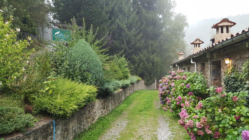 Apartamentos Rurales Les Barnedes Mollo Luaran gambar