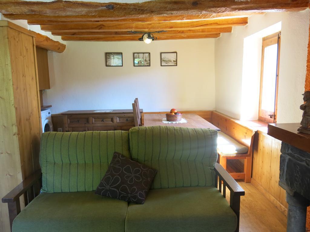 Apartamentos Rurales Les Barnedes Mollo Luaran gambar